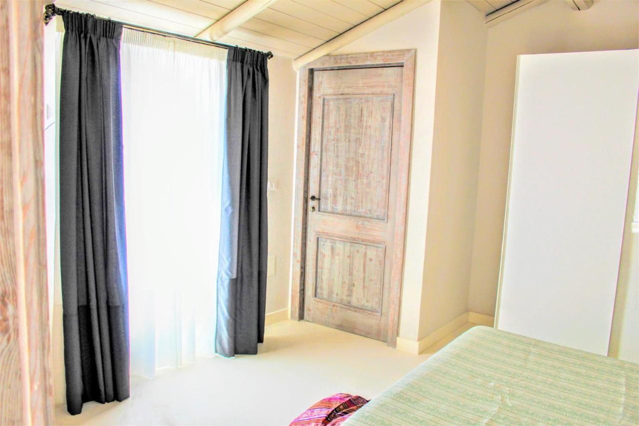Dimora Vico Dei Nohi Acomodação com café da manhã Lecce Exterior foto